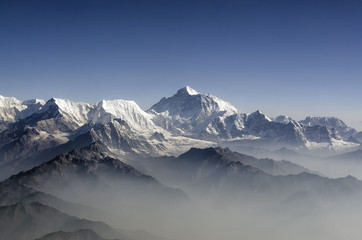 Everest Peak and Himalaya Everest mountain range panorama - obrazy, fototapety, plakaty