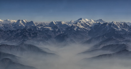 Everest Peak and Himalaya Everest mountain range panorama - Himalayas mountains Everest range panorama aerial view - obrazy, fototapety, plakaty