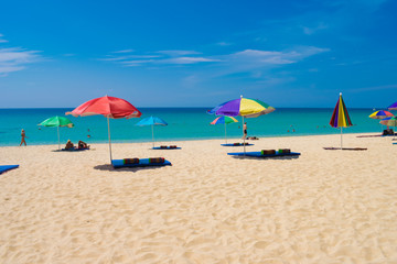 Fototapeta na wymiar view of seascapes summer at nai-harn beach phuket, thailand