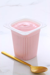 Berries french style yogurt