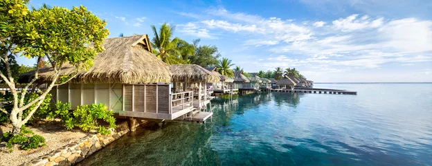 Foto auf Alu-Dibond Luxusurlaub auf einer einsamen Insel © eyetronic