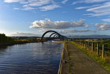 Photo sur Plexiglas Canal Schottland - Falkirk Wheel Wasserweg zum Union Canal