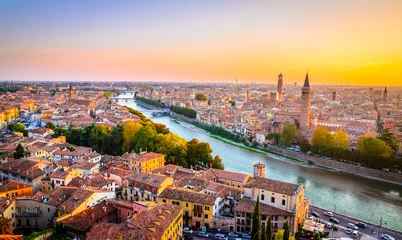 Schilderijen op glas Beautiful sunset aerial view of  Verona, Veneto region, Italy. © Olena Zn