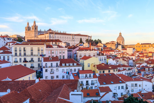Alfama vista, Lisboa. Telhados, Mosteiro São Vicente
