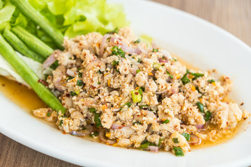 Spicy minced chicken salad
