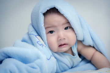  Baby in a blue blanket,asian baby,baby in home,crying baby