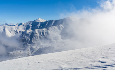 Fototapeta na wymiar Winter mountain view.