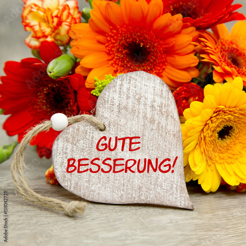 "Blumen und Herz Gute Besserung!" Stockfotos und lizenzfreie Bilder
