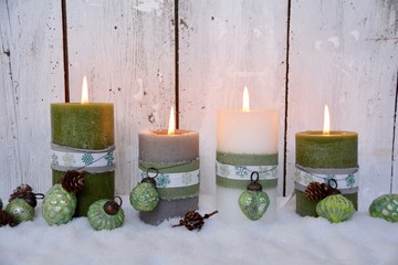 Grußkarte -  vierter Advent - vier Adventskerzen in grün und weiß