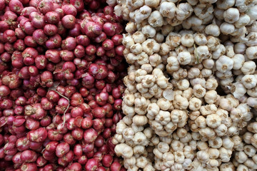 shallot or red onion background © joesayhello