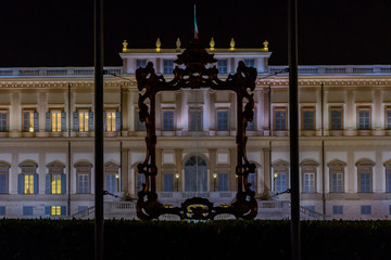 Monza, facciata notturna Villa Reale