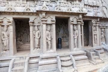 Fototapeta na wymiar Trimurti Cave Temple Mahabalipuram, Coromandel Coast of the Bay of Bengal in Kancheepuram District in Tamil Nadu, India