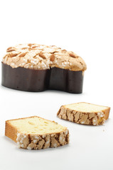 Colomba pasquale con fette, fuoco selettivo