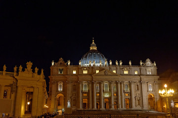 Fototapeta na wymiar Wonders of Rome at night