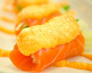 Salmon Sushi Set has ready to served.