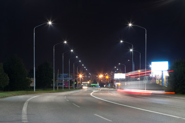 Fototapeta na wymiar arrival to the city at night