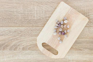 Top view Garlic on wood chopping board