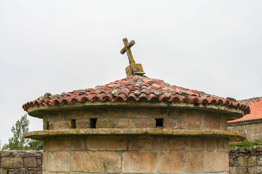 Tejado con cruz