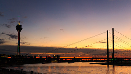 Fototapeta na wymiar Sunset Düsseldorf