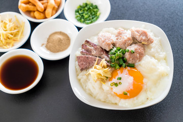 rice porridge with pork and egg