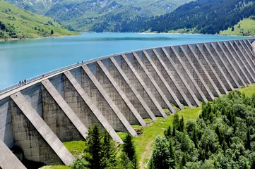 Deurstickers Dam Roselend-dam in Savoie