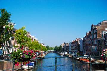 Fototapeta premium Beautiful canals of Amsterdam, The Netherlands