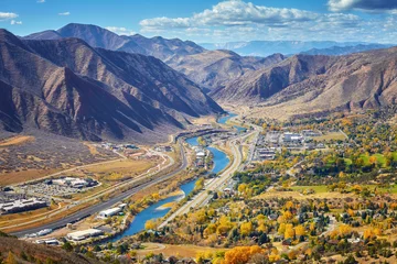 Foto op Canvas Aerial picture of Glenwood Springs valley in autumn, Colorado, USA. © MaciejBledowski