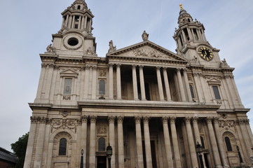 Fototapeta na wymiar Catedral de San Pablo de Londres