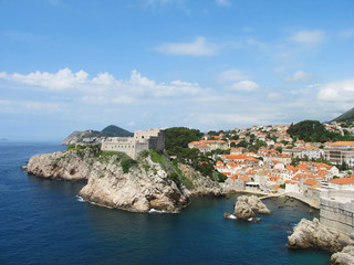 Fototapeta na wymiar summer panoramic view of Dubrovnik mediterranean city in Croatia