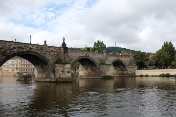 Fototapeta premium Un pont sur la Moldau