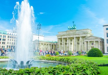 Porte de Brandebourg à Berlin, Allemagne © Alexi Tauzin