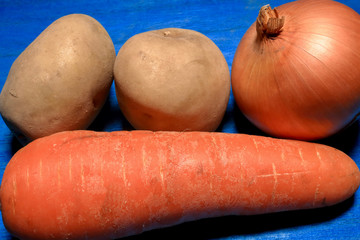 馬鈴薯,人参,玉葱 / カレーの具