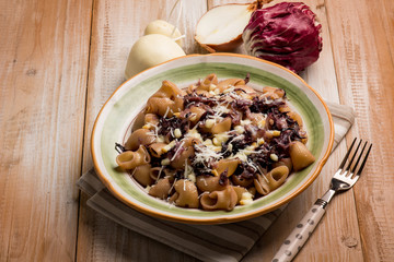 integral pasta with red chicory and scamorza cheese