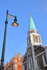 LONDON, UK: Grosvenor Chapel and red brick Victorian houses facades in S Audley Street (borough of Westminster) © Christophe Cappelli