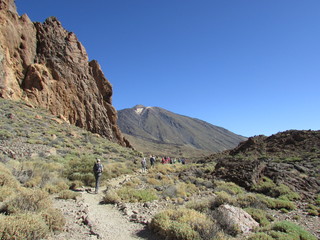 Fototapeta na wymiar Senderismo en el Teide