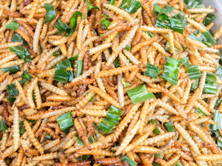 Fried tracks on the Thai market