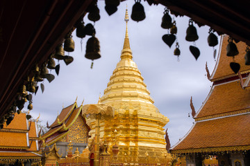 Fototapeta premium Golden chedi (stupa) and umbrella in Wat Phra That Doi Suthep temple, Chiang Mai, Thailand