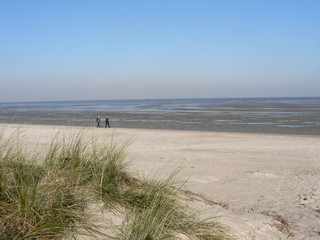 spauiergang am strand im herbst