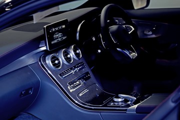 Fototapeta na wymiar Interior of a modern automobile - Modern car automatic transmission.