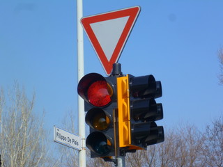 semaforo in città