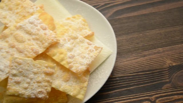 Angel wings Sfrappole Cueca virada Crostoli Chrustki Gr&oacute;stołi Хворост печенье Bugnes Фаворки Klejner Klen&auml;ter Klen&auml;t  Fattigmann 