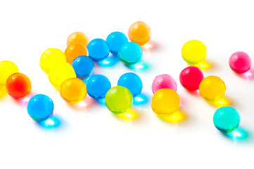 Color balls, colored polymer gel, hydrogel beads