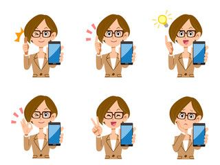 会社員　女性　ノートパソコン　表情と仕草のセット
