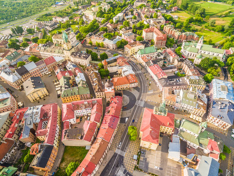 Fototapeta Lublin - stare miasto z lotu ptaka. Atrakcje turystyczne lublina - widok z powietrza.