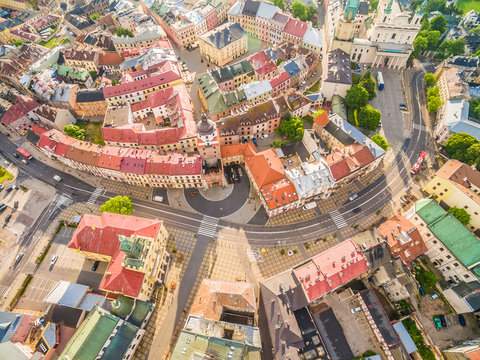 Fototapeta Lublin - stare miasto z lotu ptaka. Atrakcje turystyczne lublina - widok z powietrza.