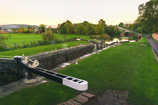 Caen Hill Locks