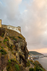Castelsardo, vista dalla passeggiata, costa rocciosa