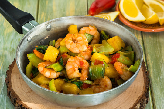 Prawn And Pineapple Stir Fry