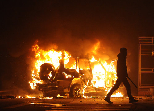 burning car, unrest, anti-government, crime