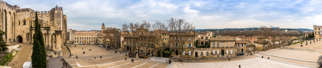 Panorama de la place du Palais à Avignon, Vaucluse, Provence, France